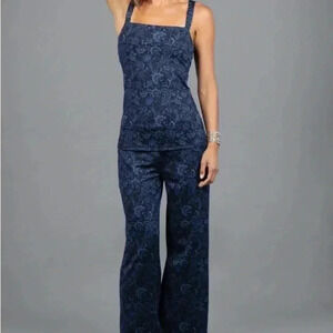 NWT Kiragrace Refined Yoga Cami Small Blue